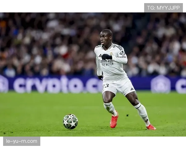 门迪稳坐皇马左后卫主力位置 齐达内爱将持续获得信任