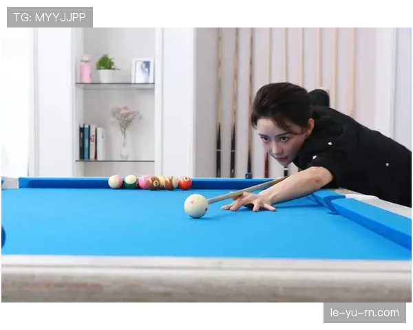 潘晓婷家里那个台球桌，好像从来没打过球